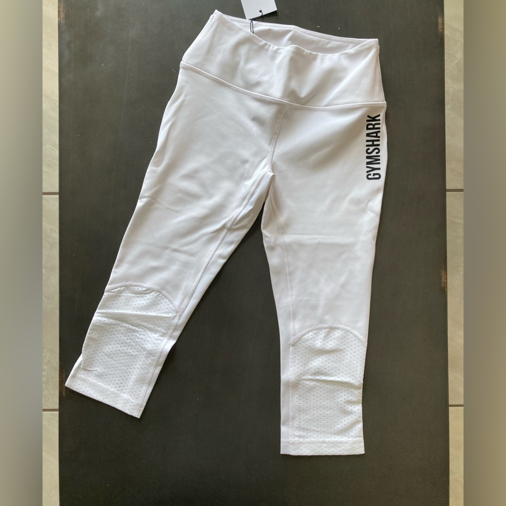 Gymshark elevate cropped leggings